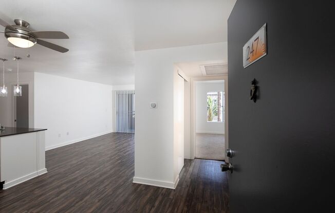 2 beds, 2 baths, 965 sqft, $2,895, Unit 247