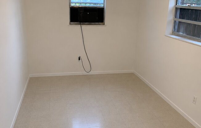 1124 NORTHWEST 112 TERRACE