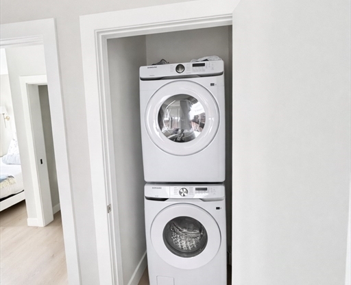 2 beds, 2 baths, 921 sqft, $4,500, Unit 505