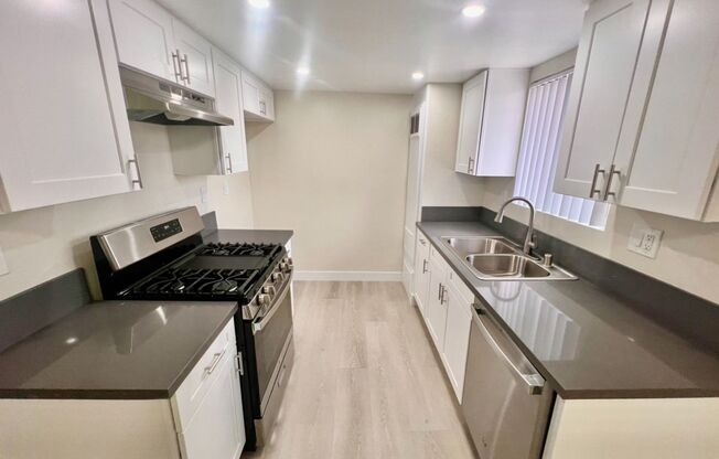 Foothill Apartments