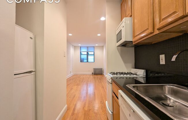 Studio, 1 bath, 10,800 sqft, $2,350, Unit D