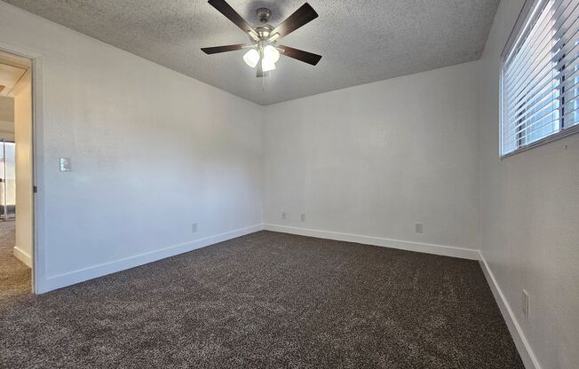 1 bed, 1 bath, 680 sqft, $1,250, Unit 323