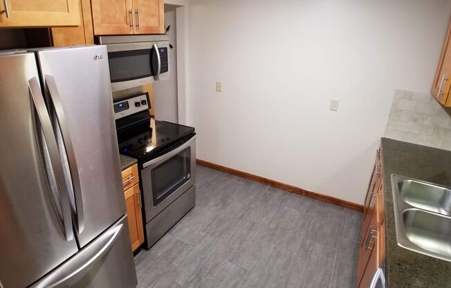 1 bed, 1 bath, 750 sqft, $1,225, Unit 167-2