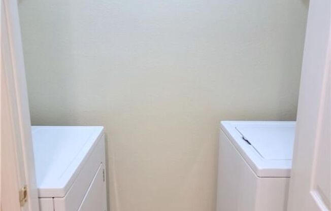 1 bed, 1 bath, $1,400, Unit Building 28