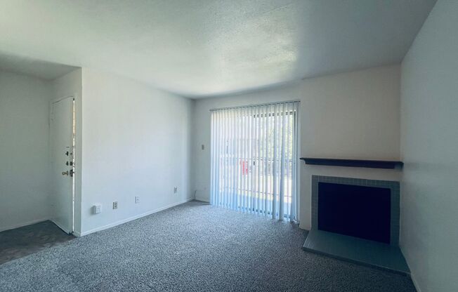 2 beds, 1 bath, 832 sqft, $1,190, Unit 708