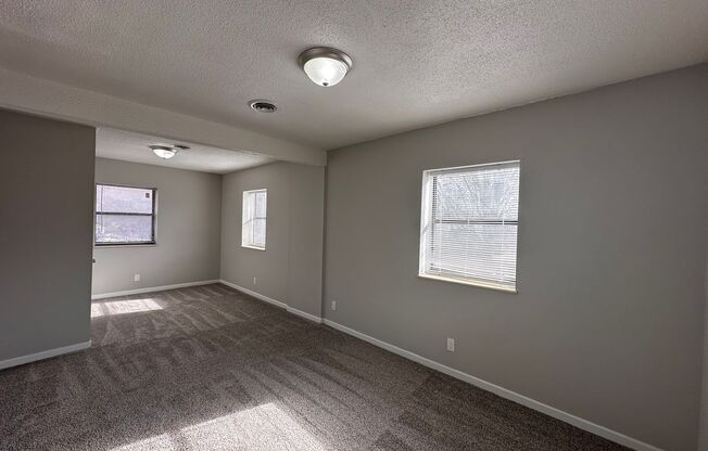 1 bed, 1 bath, 650 sqft, $1,053, Unit Willoway-2