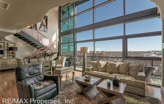 417 E Kiowa St #1201