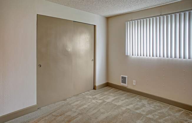 Whispering Cedars Bedroom Apartments in Lynnwood, WA