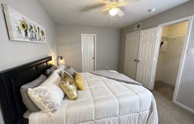 3 beds, 2 baths, 1,096 sqft, $1,399