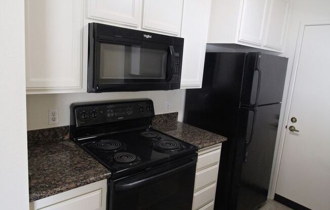 2 beds, 2 baths, $3,295