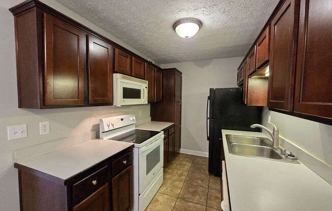 2 beds, 2 baths, $1,150, Unit #1