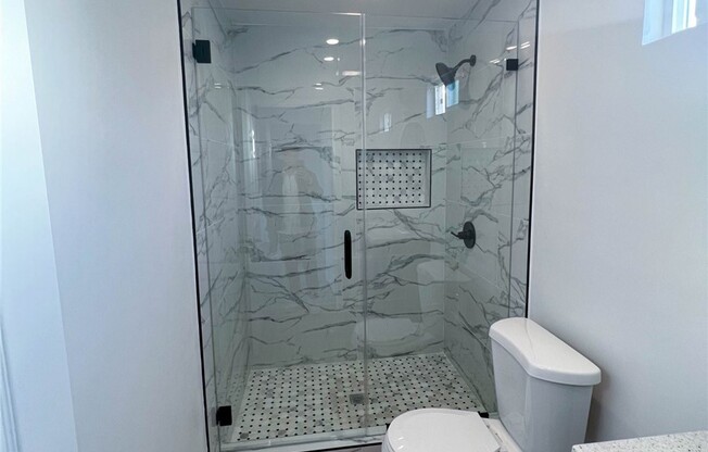 891 E 53 ST