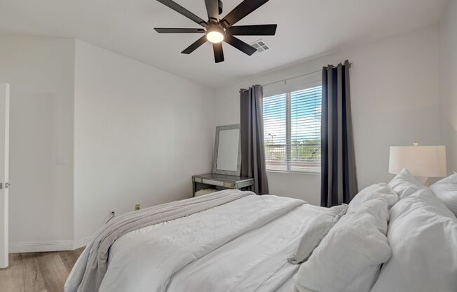 2 beds, 2 baths, $2,300