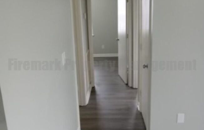 2 beds, 1 bath, 736 sqft, $1,050, Unit 112-11