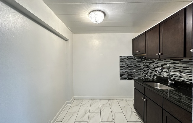 1358 TOUHY