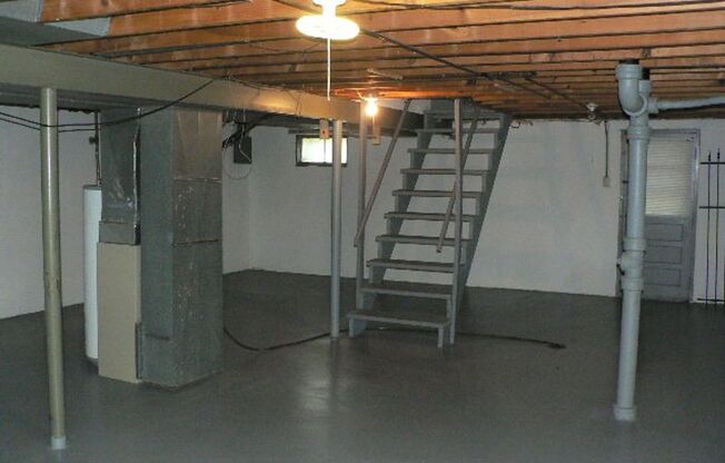 Hickory House Apt.