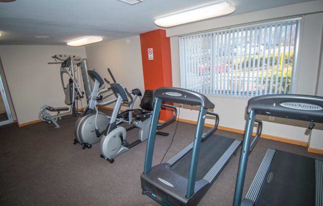 8600 Apartments Fitness Center 03