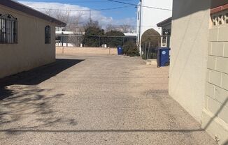 1 bed, 1 bath, 745 sqft, $950, Unit 6723 Bell