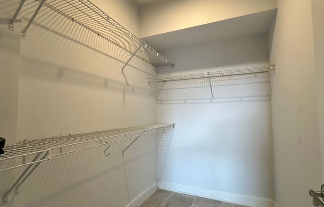 2 beds, 2 baths, $2,250, Unit UNIT 503