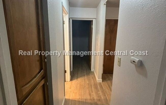 2 beds, 1 bath, $2,100