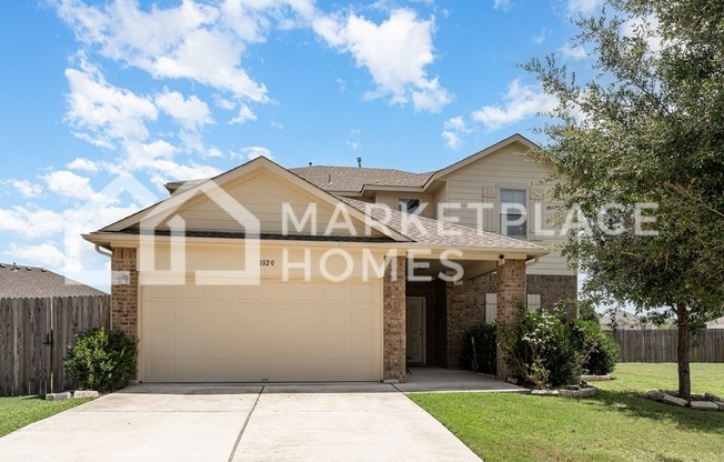 4 beds, 2.5 baths, 2,686 sqft, $2,400