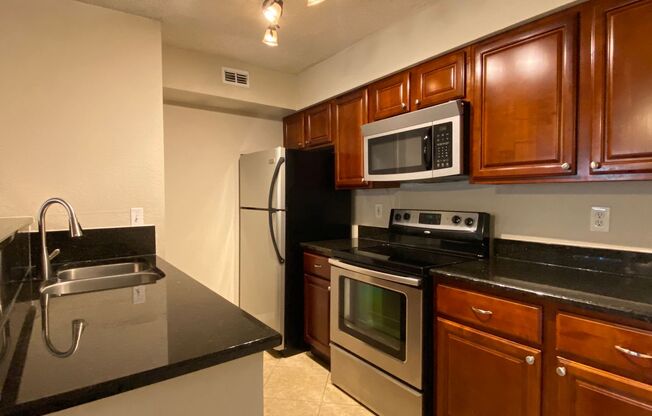 2 beds, 2 baths, $1,595