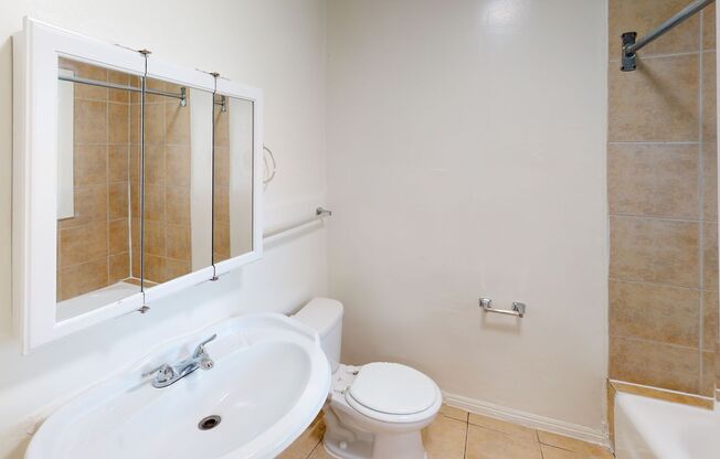 Studio, 1 bath, 450 sqft, $1,495, Unit 414