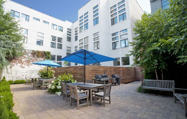 376 PRESIDENT ST