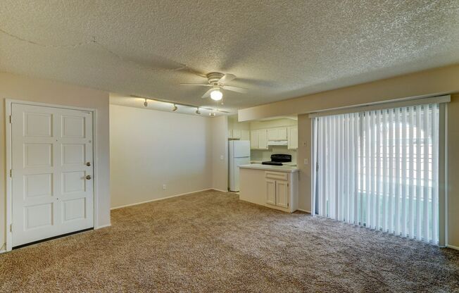 2 beds, 2 baths, $1,350, Unit # 2B