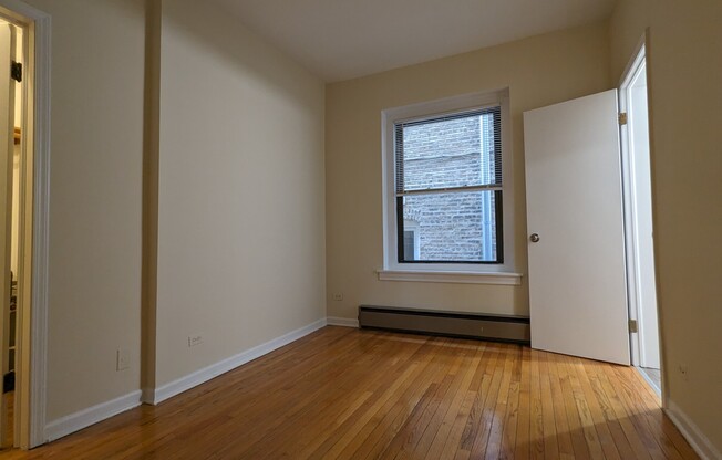 635 W Barry Ave