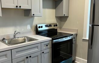 2 beds, 1 bath, $1,400, Unit Apt. C