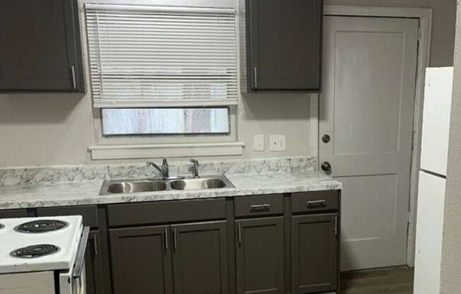 Heritage Oaks @ Virginia (Section 8)