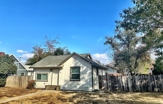 216 N. N ST. - 2 BEDROOM 2 BATH - TULARE, CA