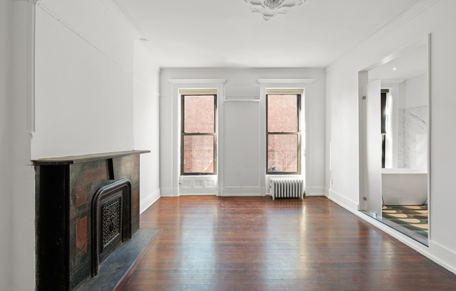 4 beds, 3.5 baths, 3,296 sqft, $11,500, Unit 2