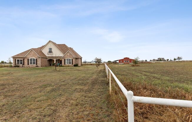 Beautiful Country Home with Horse Barn on 7 plus acres in Krum