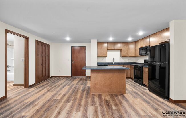 610 Gray St Apartments