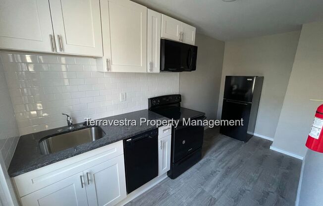 309 E Main St