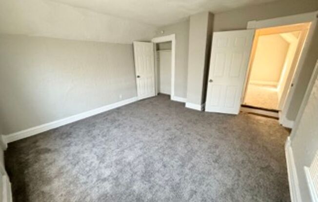 3 beds, 1 bath, $1,200