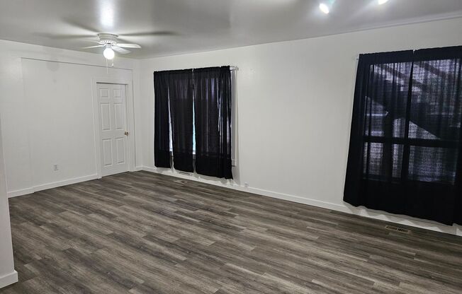 604 Adams Ave.