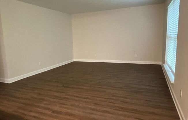 2 beds, 2 baths, 1,068 sqft, $1,757, Unit 1221TrC