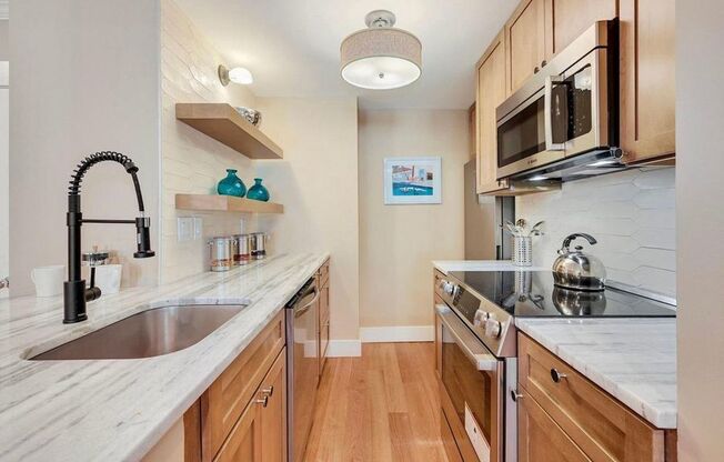 1312 Massachusetts Avenue NW Unit 607