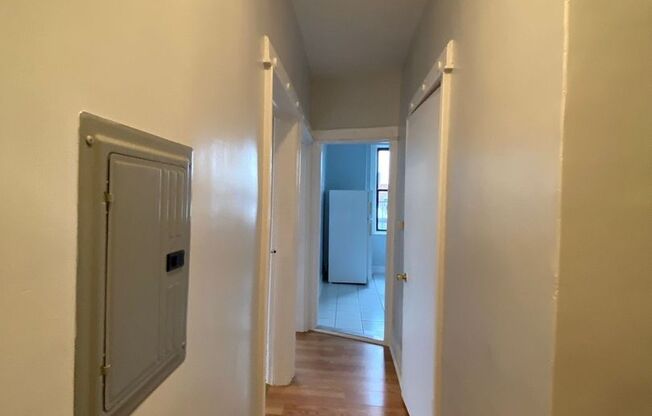 1 bed, 1 bath, $1,600, Unit 14