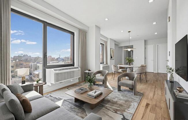 2 beds, 1.5 baths, 826 sqft, $5,800, Unit 5J