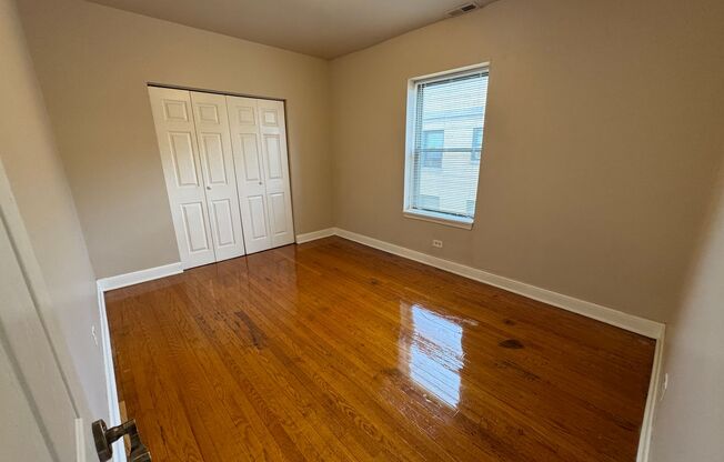 2 beds, 1 bath, $1,200, Unit 4844 #3