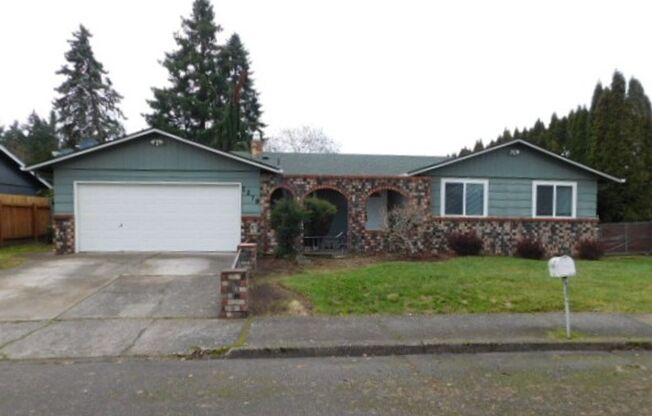 3Bd/2Ba Single Story Home - Available to View!