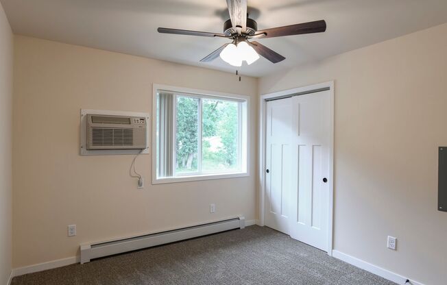 2 beds, 2 baths, 1,004 sqft, $1,430, Unit HO 129-02