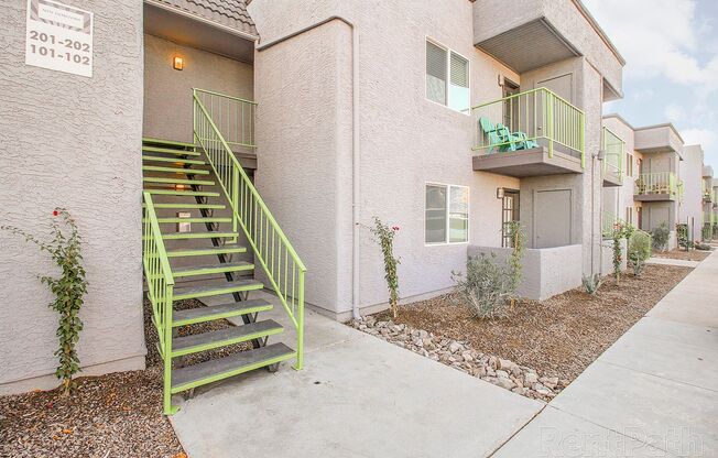 2 beds, 2 baths, 950 sqft, $999, Unit 218