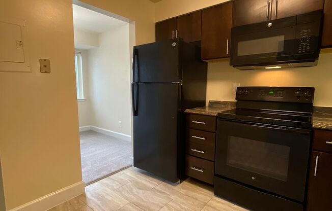 1 bed, 1 bath, 745 sqft, $1,750, Unit 14200 #302