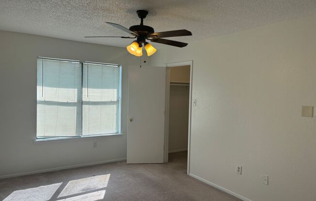 2 beds, 2 baths, $1,500