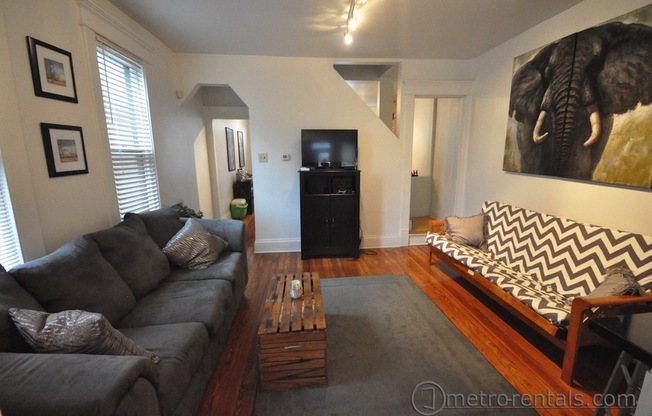 456-458 E. Sycamore